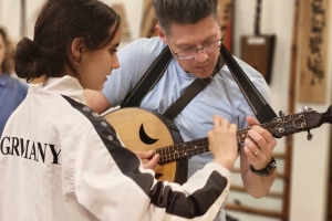 Nỗ lực giữ gìn hồn cốt dân tộc qua nhạc cụ truyền thông Việt Nam 